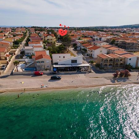 Apartman Nardi Vir Exteriér fotografie