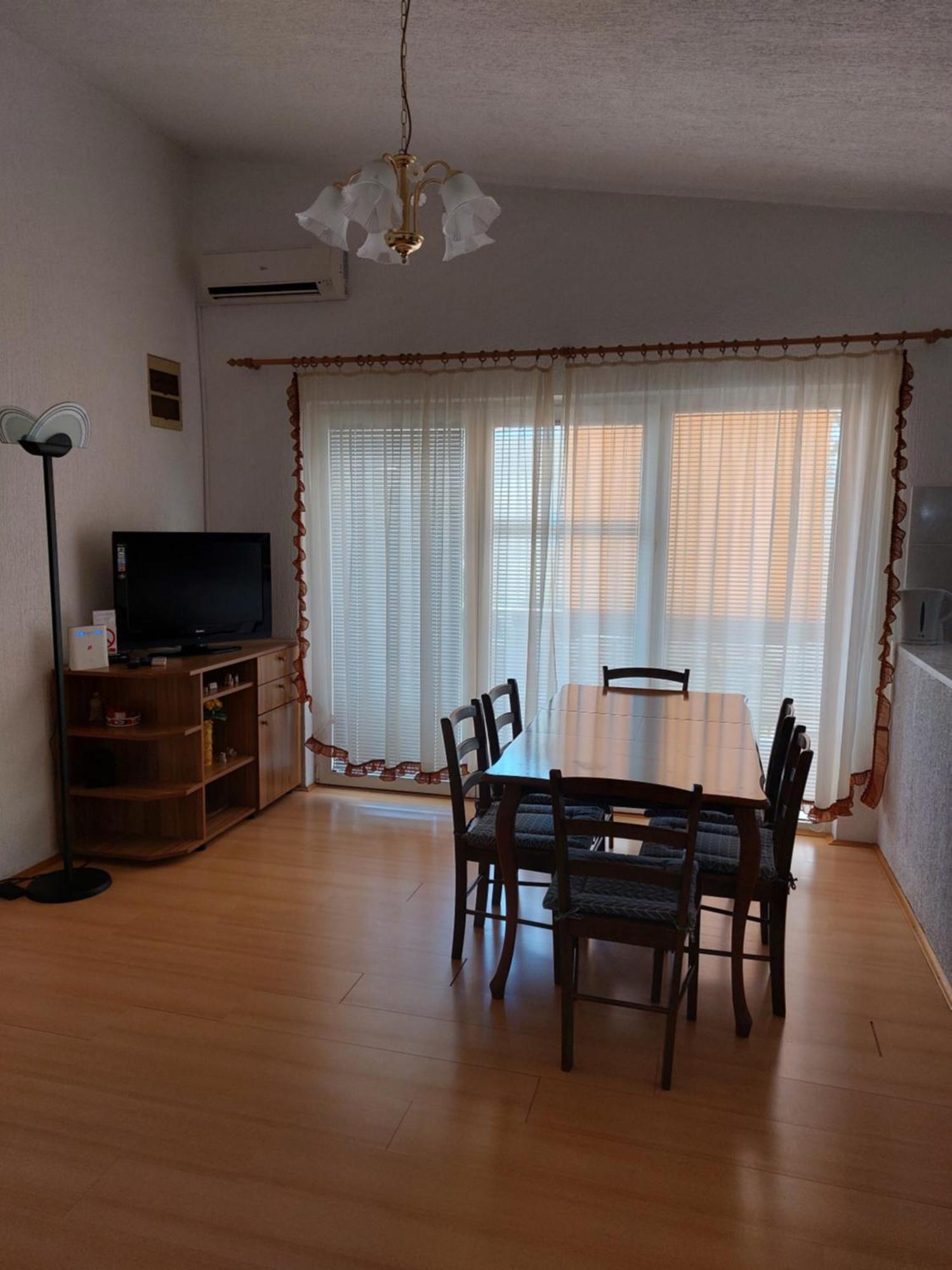 Apartman Nardi Vir Exteriér fotografie