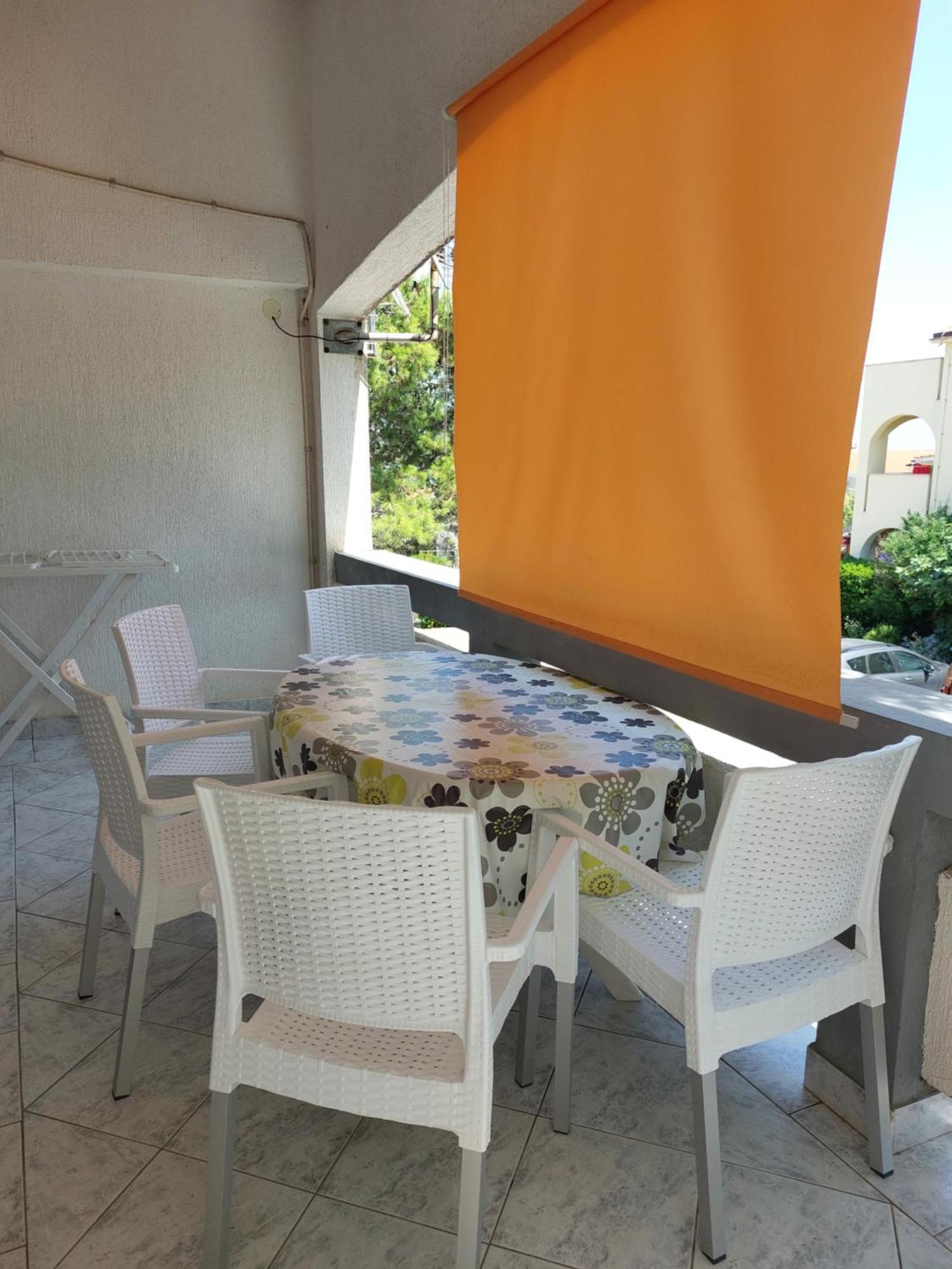 Apartman Nardi Vir Exteriér fotografie